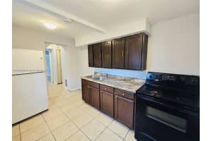 2724 Nw 7th St Fort Lauderdale, FL 33311 - MLS#A11882429