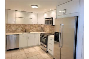 1621 Collins Ave 703 Miami Beach, FL 33139 - MLS#A11882457