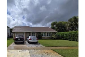 8102 Sw 20th St, North Lauderdale