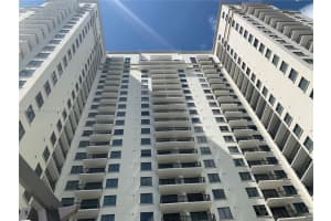 999 Sw 1st Ave 1703, Miami