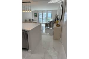 5701 Collins Ave 1203 Miami Beach, FL 33140 - MLS#A11882590