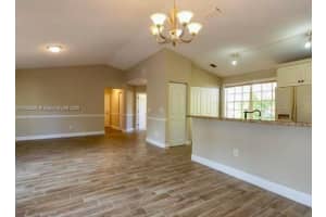 11904 Nw 12th St Pembroke Pines, FL 33026 - MLS#A11882595