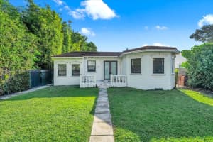 MLS# A11882605, Miami Beach, Florida 33140