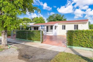 701 Tamiami Canal Rd Miami, FL 33144 - MLS#A11882615
