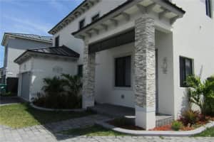 11998 Sw 232nd St, Miami