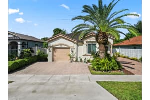 1038 Nw 136th Ct, Miami