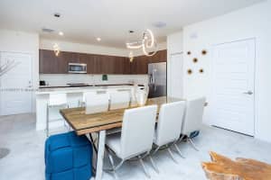 4665 Nw 83rd Path Doral, FL 33166 - MLS#A11882671