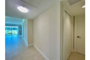 2950 N Palm Aire Dr 105 Pompano Beach, FL 33069 - MLS#A11882678