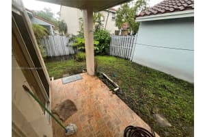 1321 N Seagrape Circle Weston, FL 33326 - MLS#A11882692