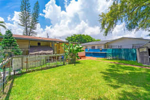 811 Nw 24th Ct Miami, FL 33125 - MLS#A11882703