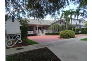 15963 Sw 97th Ter, Miami