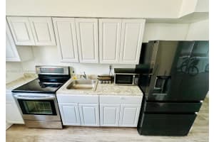 7712 Byron Ave 3 Miami Beach, FL 33141 - MLS#A11882725