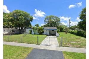 3750 Nw 4th Ct, Lauderhill