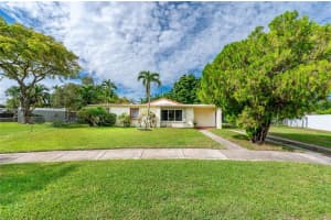 10950 Sw 53rd Dr Miami, FL 33165 - MLS#A11882741
