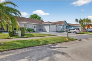 15326 Sw 58th Ter Miami, FL 33193 - MLS#A11882742
