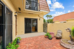 4242 Nw 114th Ter 42 Coral Springs, FL 33065 - MLS#A11882807
