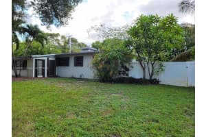 510 E Acre Dr, Plantation, FL 33317, Sold 10/20/25