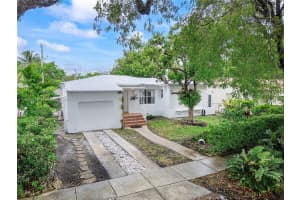 2121 Sw 20th, Miami
