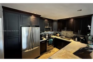 4276 Nw 89th Ave 204, Coral Springs