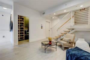 89 N Shore Dr Miami Beach, FL 33141 - MLS#A11882910