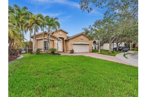 19222 Crystal St Weston, FL 33332 - MLS#A11882918