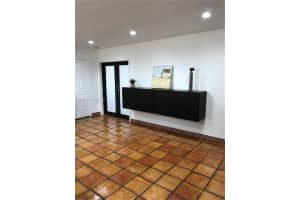 180 Esplanade Dr Rear Miami Springs, FL 33166 - MLS#A11882919