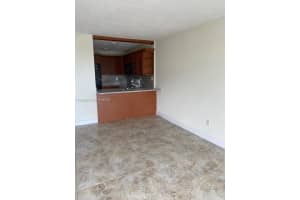 494 Nw 165th St Rd C-303 Miami, FL 33169 - MLS#A11882958
