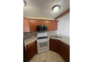 494 Nw 165th St Rd C-303 Miami, FL 33169 - MLS#A11882958