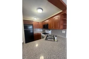 494 Nw 165th St Rd C-303 Miami, FL 33169 - MLS#A11882958