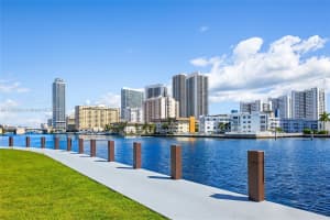 503 Palm Dr Hallandale Beach, FL 33009 - MLS#A11882989