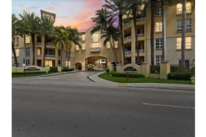 3001 Ne 185th St 121 Aventura, FL 33180 - MLS#A11883003