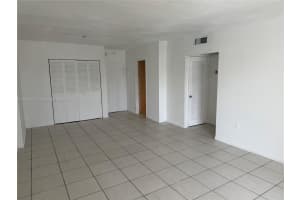 400 N Kings Point Dr 1227 Sunny Isles Beach, FL 33160 - MLS#A11883032