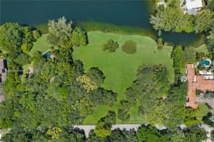 10600 Lakeside Dr Coral Gables, FL 33156 Sold 04/24/26