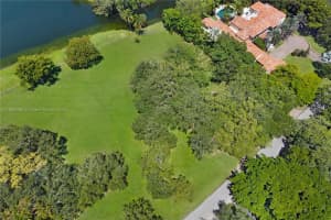 10600 Lakeside Dr Coral Gables, FL 33156 Sold 04/24/26