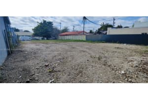 1885 Nw 32nd St Miami, FL 33142 - MLS#A11883062