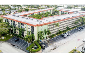 5300 Ne 24th Ter 422c Fort Lauderdale, FL 33308 - MLS#A11883063