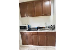 826 Sw 12th Ct 1 Fort Lauderdale, FL 33315 - MLS#A11883073