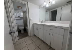 9235 Lagoon Pl 408 Davie, FL 33324 - MLS#A11883091