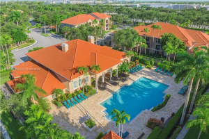 MLS# A11883129, Pembroke Pines, Florida 33025