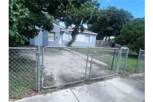 1385 Ne 129th St North Miami, FL 33161 - MLS#A11883144