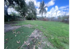 1385 Ne 129th St North Miami, FL 33161 - MLS#A11883144
