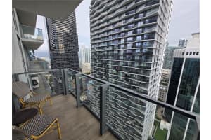 88 SW 7th St Apt 2402, Miami, FL 33130, Sold 06/09/26