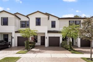156 Sw 185th Way Pembroke Pines, FL 33029 - MLS#A11883190