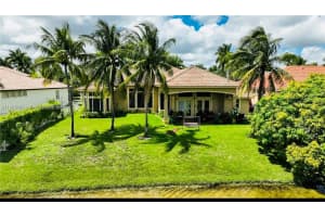 13742 Nw 11th Ct Pembroke Pines, FL 33028 - MLS#A11883196
