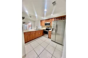 6430 W 25th Ln Hialeah, FL 33016 - MLS#A11883228