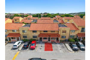 2740 W 61st St 204 Hialeah, FL 33016 - MLS#A11883244