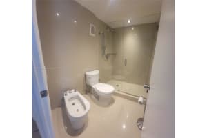 3200 Collins Ave 6-5 Miami Beach, FL 33140 - MLS#A11883250