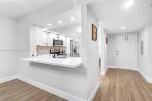 701 Sw 142nd Ave 108s Pembroke Pines, FL 33027 - MLS#A11883267