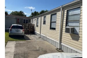 21780 Nw 2nd Ct, Pembroke Pines