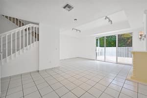 11224 Nw 42nd Ter 11224 Doral, FL 33178 - MLS#A11883311